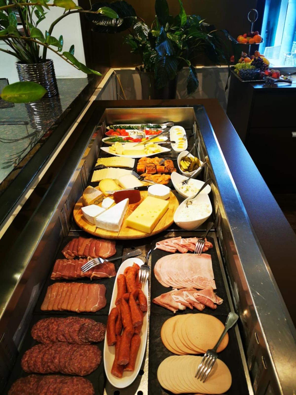 Boutiquehotel Goldhahn Bio Sport & Wellness Aalen Exterior photo